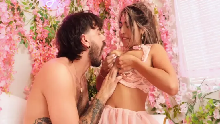 Nade Nasty And Luna Colombiana – Latina Slut Feeds Her Breast Milk And Gets Anal Fucked Harder