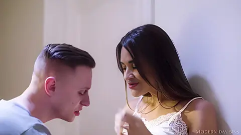 Spying On Slumber Party – Gizelle Blanco Hentai